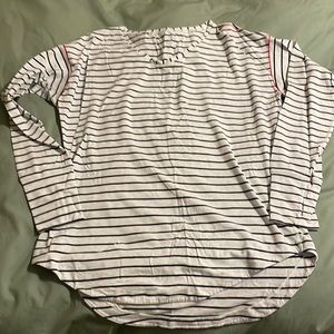 Light heather gray & navy striped tshirt